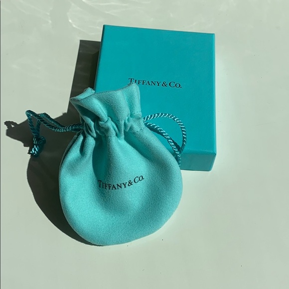 TIFFANY & CO Care Package - Picture 2 of 4